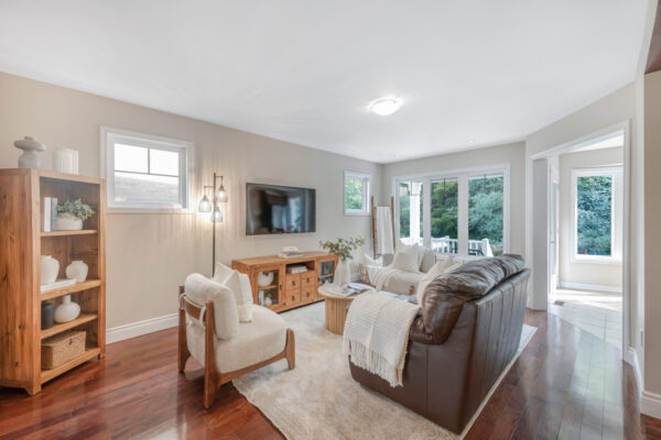 46-Elmeade-Lane-Stouffville-Web-Salisbury-13