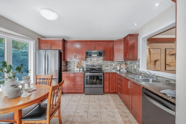 46-Elmeade-Lane-Stouffville-Web-Salisbury-26