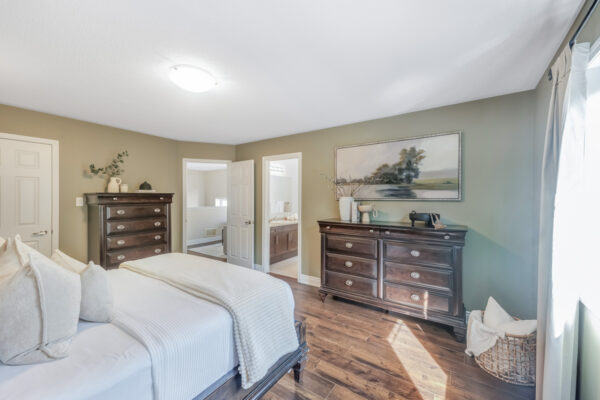 46-Elmeade-Lane-Stouffville-Web-Salisbury-34