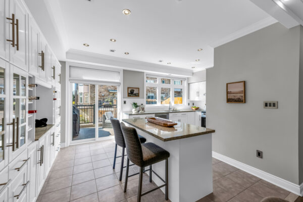 7-Chimes-Lane-Toronto-Web-Salisbury-27