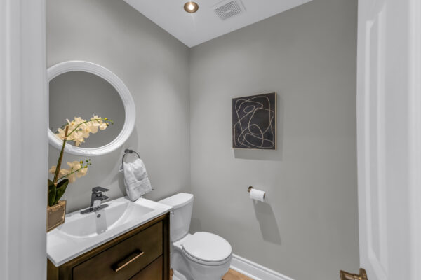 7-Chimes-Lane-Toronto-Web-Salisbury-37