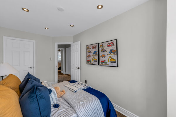 7-Chimes-Lane-Toronto-Web-Salisbury-49