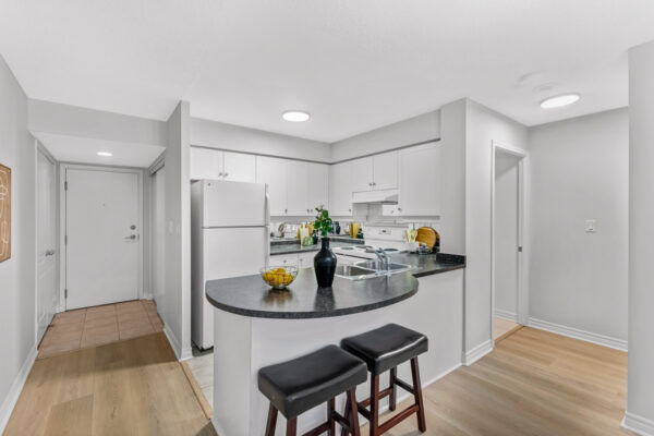 8-Rean-Drive-#802-Toronto-Web-Salisbury-12