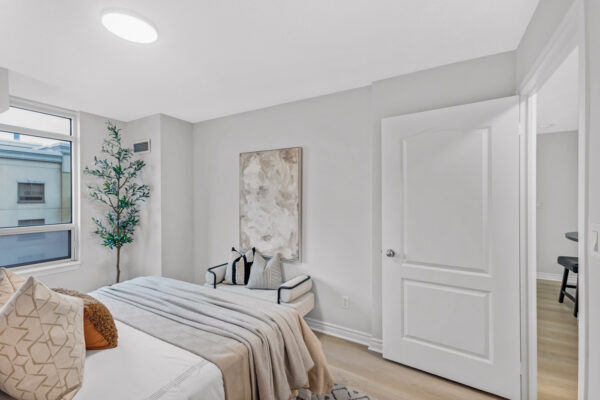 8-Rean-Drive-#802-Toronto-Web-Salisbury-27