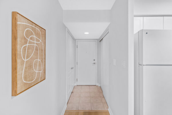 8-Rean-Drive-#802-Toronto-Web-Salisbury-9