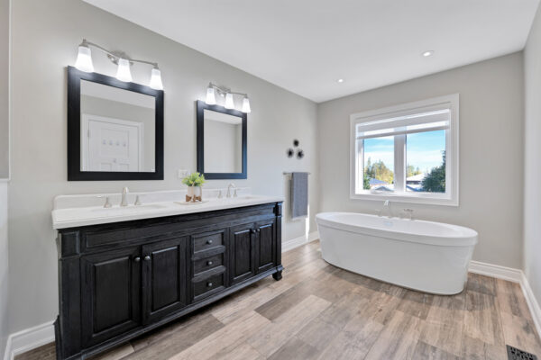 807A-Montsell-Avenue-Georgina-Web-Salisbury-41