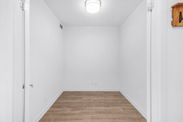 8119-Birchmount-Road-#716-Markham-Web-Salisbury-26