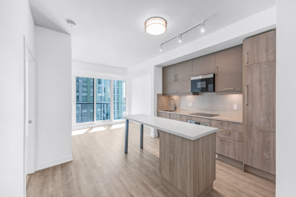 8119-Birchmount-Road-#716-Markham-Web-Salisbury-8