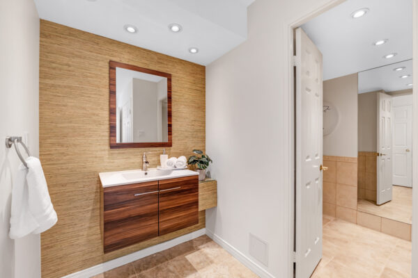 131-Beecroft-Road-#2110-Toronto-Web-Salisbury-33