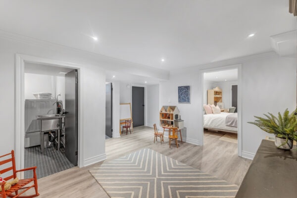 137-Underhill-Drive-Toronto-Web-Salisbury-46