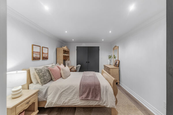 137-Underhill-Drive-Toronto-Web-Salisbury-48