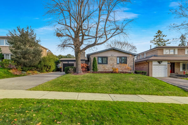 137-Underhill-Drive-Toronto-Web-Salisbury-5