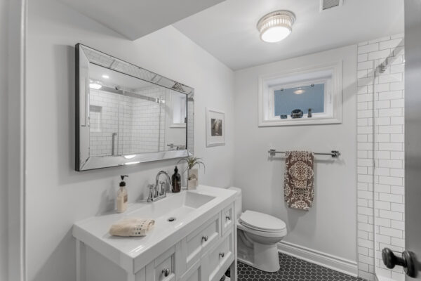 137-Underhill-Drive-Toronto-Web-Salisbury-50