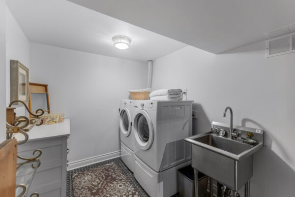 137-Underhill-Drive-Toronto-Web-Salisbury-52