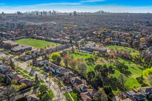 137-Underhill-Drive-Toronto-Web-Salisbury-63