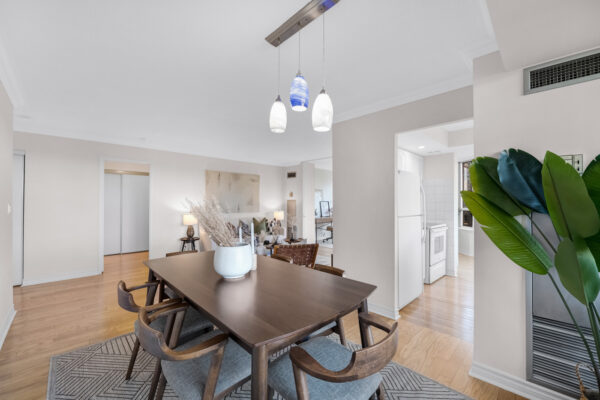 33-Weldrick-Road-East-#303-Richmond-Hill-Web-Salisbury-21