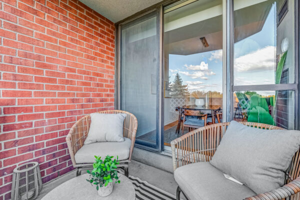 33-Weldrick-Road-East-#303-Richmond-Hill-Web-Salisbury-35