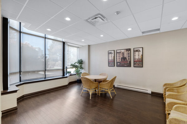 33-Weldrick-Road-East-#303-Richmond-Hill-Web-Salisbury-40