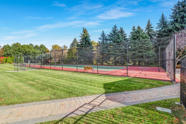 33-Weldrick-Road-East-#303-Richmond-Hill-Web-Salisbury-52