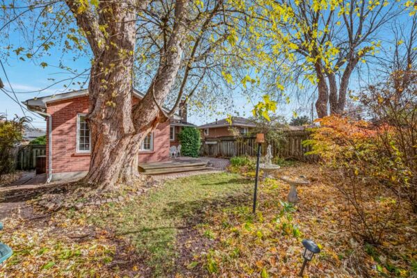 38-Lochleven-Drive-Toronto-Web-Salisbury-50