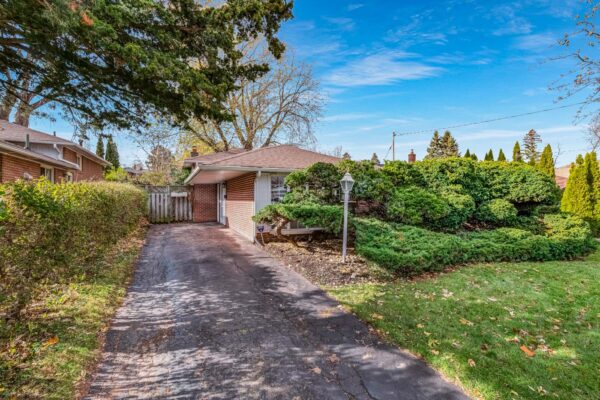 38-Lochleven-Drive-Toronto-Web-Salisbury-7