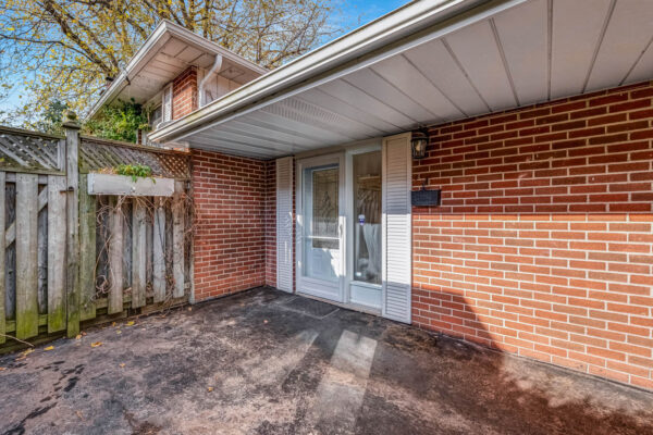 38-Lochleven-Drive-Toronto-Web-Salisbury-8