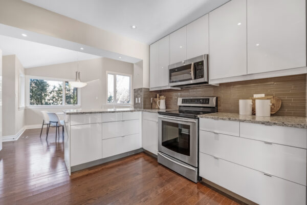 16-Revcoe-Drive-Toronto-Web-Salisbury-23