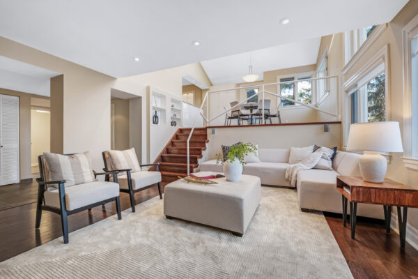 16-Revcoe-Drive-Toronto-Web-Salisbury-32