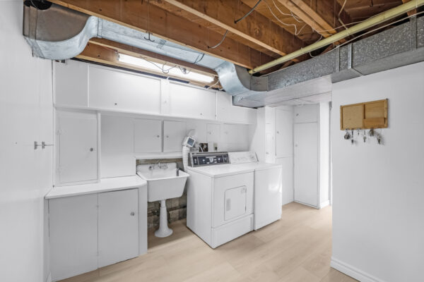 16-Revcoe-Drive-Toronto-Web-Salisbury-61