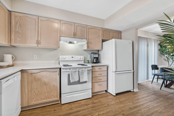 12455-Ninth-Line-#111-Stouffville-Web-Salisbury-10