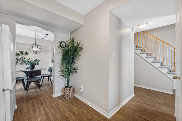 12455-Ninth-Line-#111-Stouffville-Web-Salisbury-14