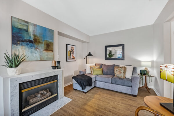 12455-Ninth-Line-#111-Stouffville-Web-Salisbury-23