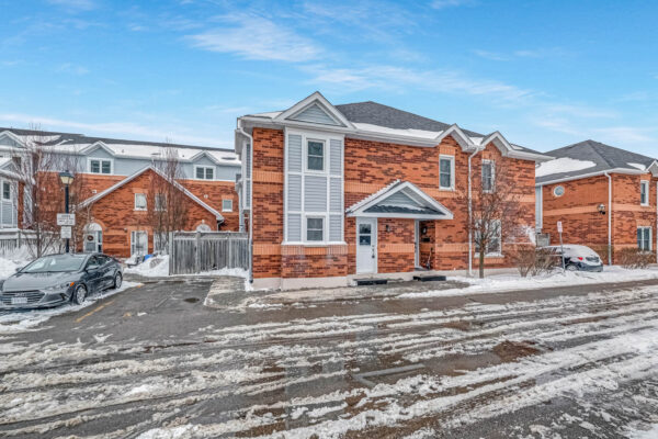 12455-Ninth-Line-#111-Stouffville-Web-Salisbury-3