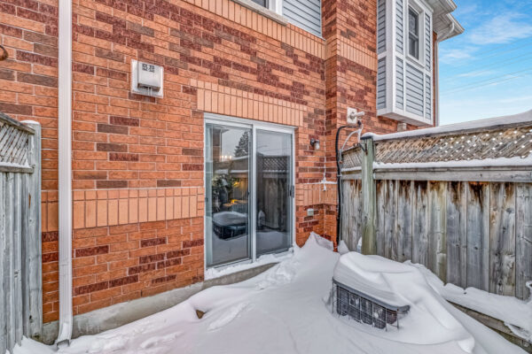 12455-Ninth-Line-#111-Stouffville-Web-Salisbury-39