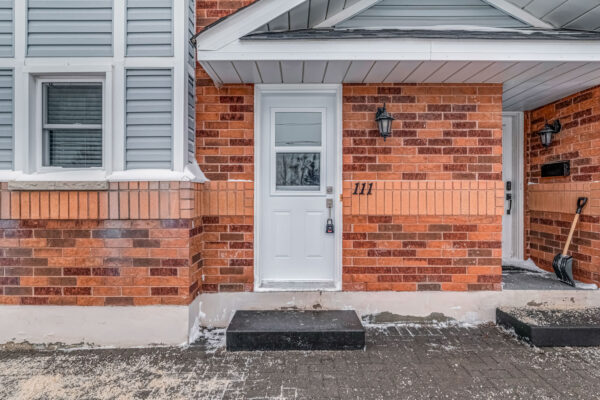 12455-Ninth-Line-#111-Stouffville-Web-Salisbury-7