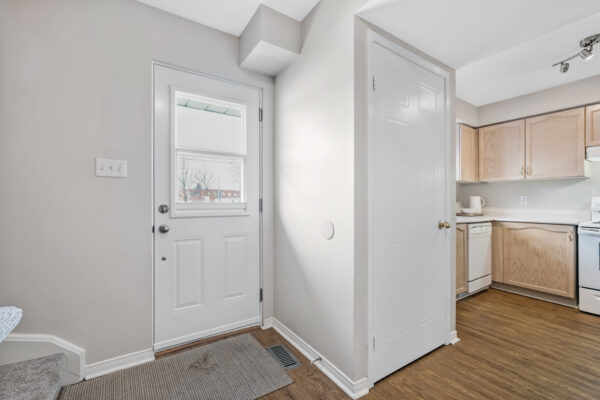 12455-Ninth-Line-#111-Stouffville-Web-Salisbury-8