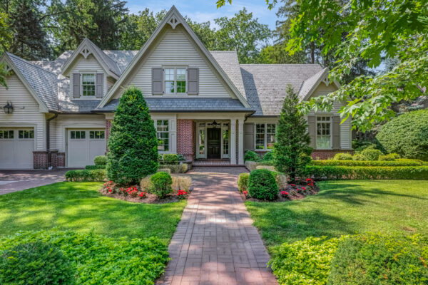 190-Donnelly-Drive-Mississauga-Web-Salisbury-10