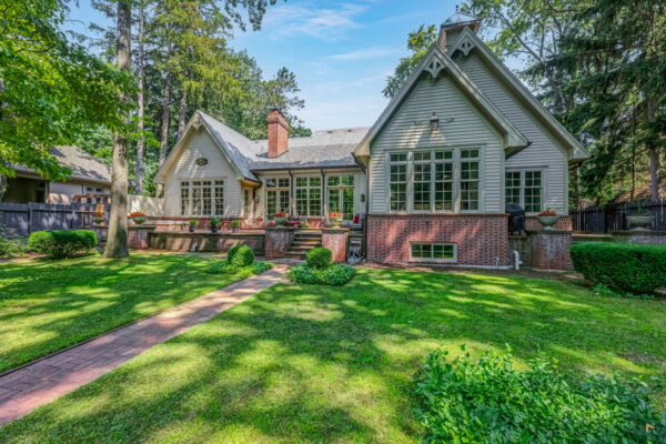 190-Donnelly-Drive-Mississauga-Web-Salisbury-100