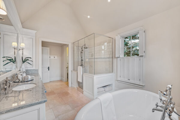 190-Donnelly-Drive-Mississauga-Web-Salisbury-48