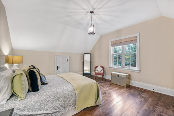 190-Donnelly-Drive-Mississauga-Web-Salisbury-68