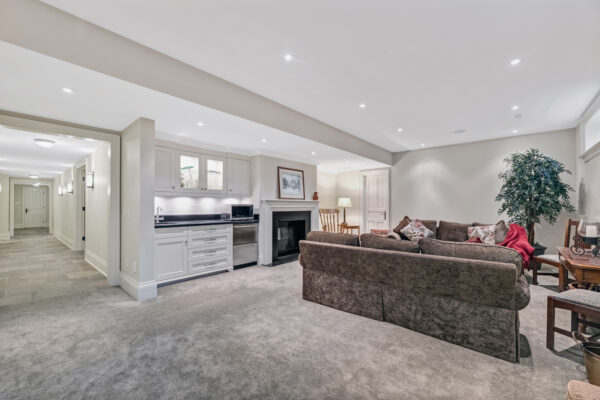 190-Donnelly-Drive-Mississauga-Web-Salisbury-81