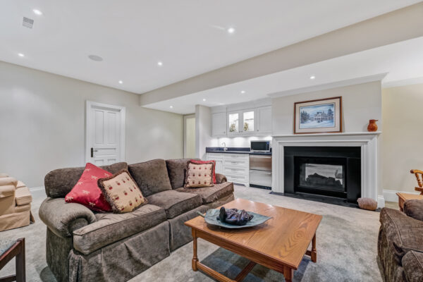 190-Donnelly-Drive-Mississauga-Web-Salisbury-83