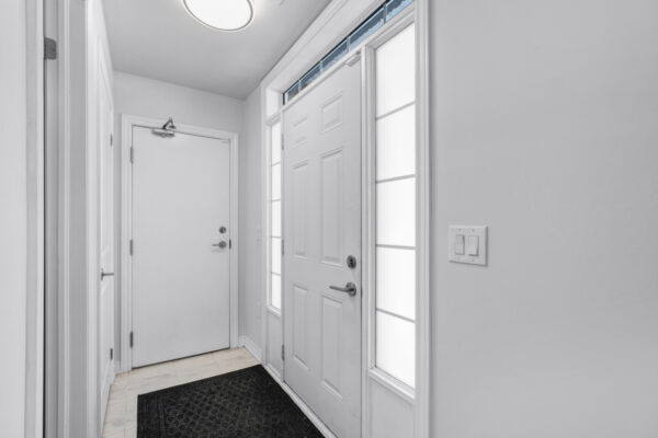 277-Gatwick-Drive-#101-Oakville-Web-Salisbury-5