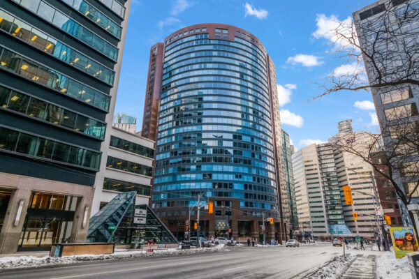 33-University-Avenue-#1702-Toronto-Web-Salisbury-1
