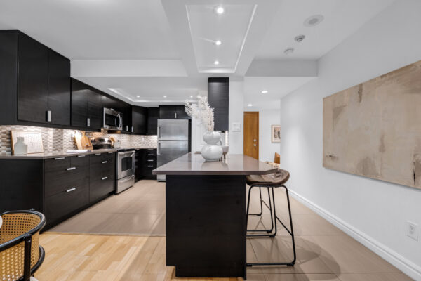 33-University-Avenue-#1702-Toronto-Web-Salisbury-12