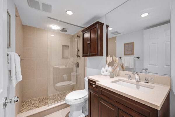 33-University-Avenue-#1702-Toronto-Web-Salisbury-29