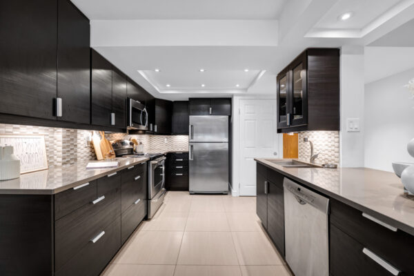 33-University-Avenue-#1702-Toronto-Web-Salisbury-9