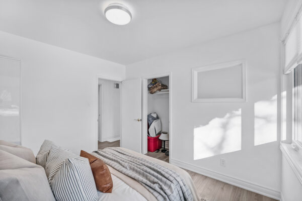 53-Wallingford-Road-Toronto-Web-Salisbury-39