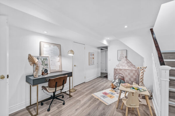 53-Wallingford-Road-Toronto-Web-Salisbury-50