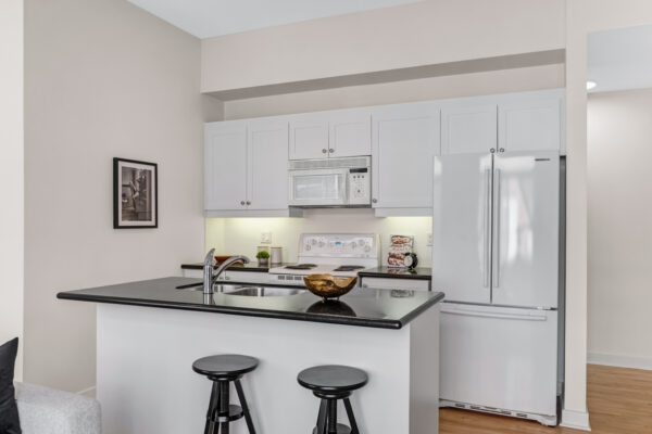 1398-Bloor-Street-West-#TH2-Toronto-Web-Salisbury-13